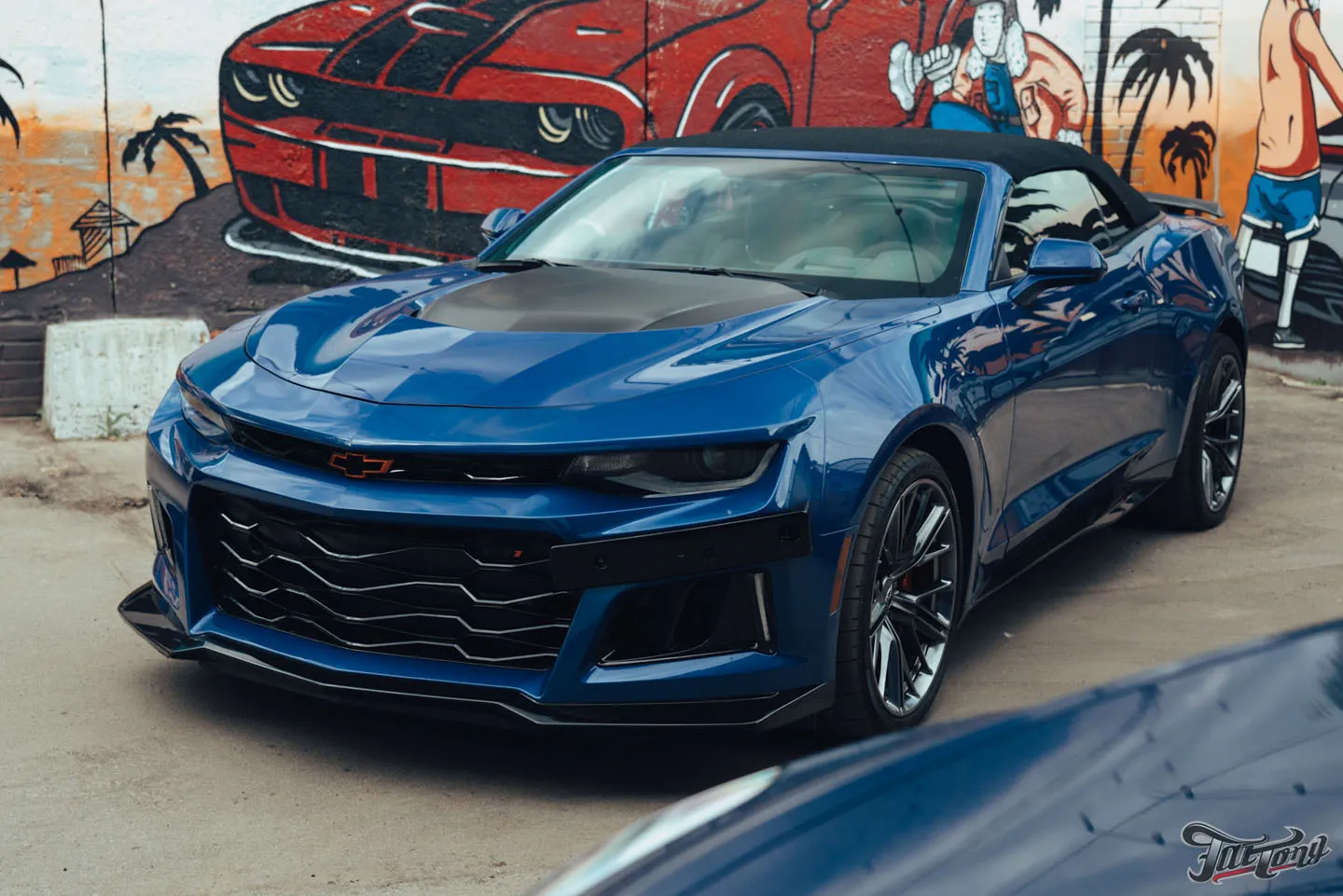 И снова Chevrolet Camaro ZL1! Макетируем подиум для госномера